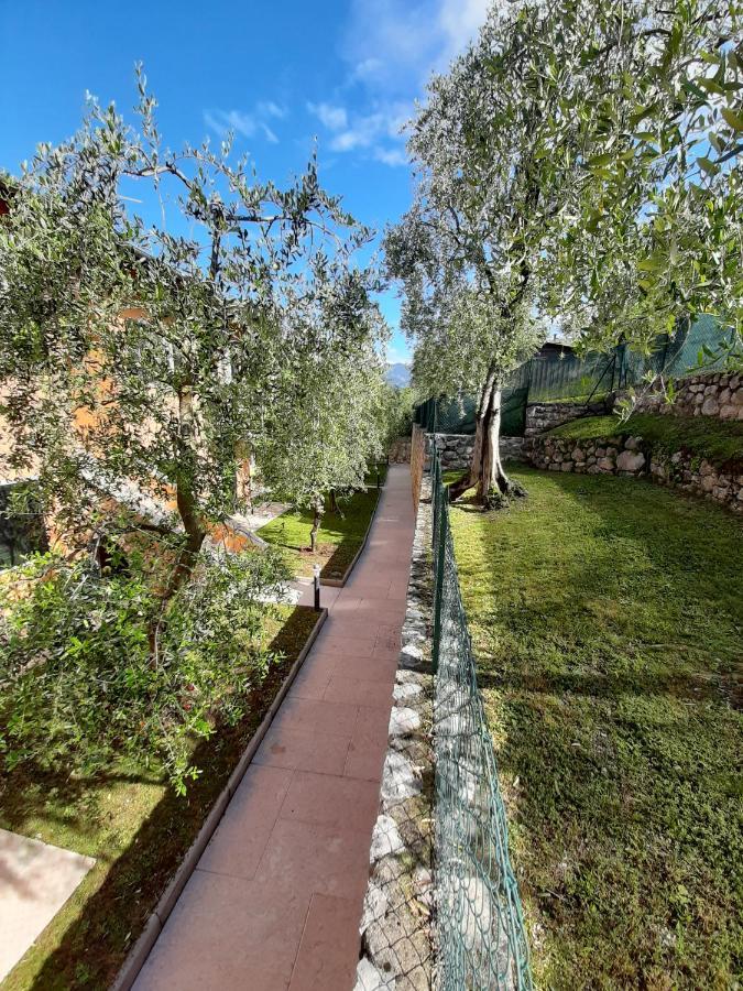 Appartamenti Elisabeth Brenzone sul Garda Zewnętrze zdjęcie