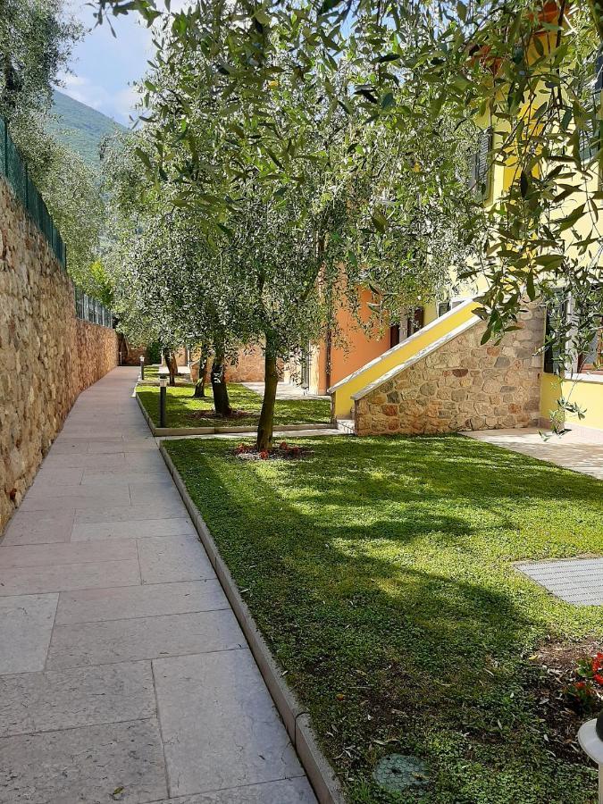 Appartamenti Elisabeth Brenzone sul Garda Zewnętrze zdjęcie